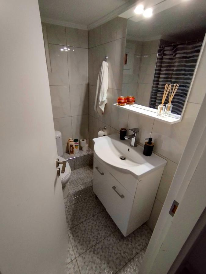 Antonia'S Cozy Apartment 阿吉亚特拉萨 外观 照片